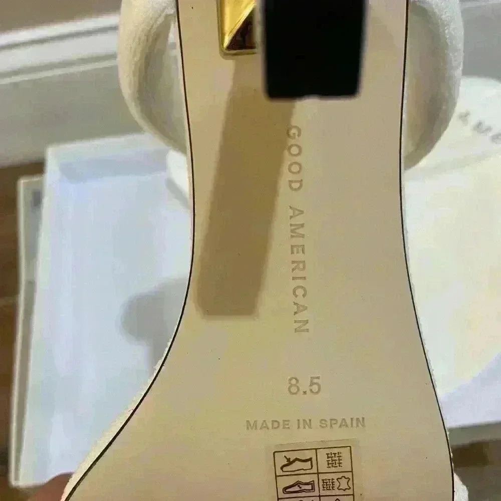 Good American sandal Terry cloth white made in Spain stiletto heels. 8.5 New - Picture 5 of 5